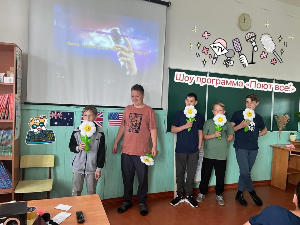 А у нас ДЕНЬ ДРУЗЕЙ!!!.