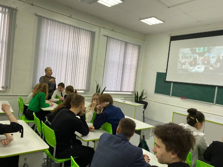 КЛУБ ЗНАТОКОВ «РАЗМИНКА ДЛЯ МОЗГА».